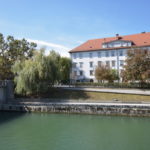 Office/Retail unit for sale in the riverbank - Ljubljana