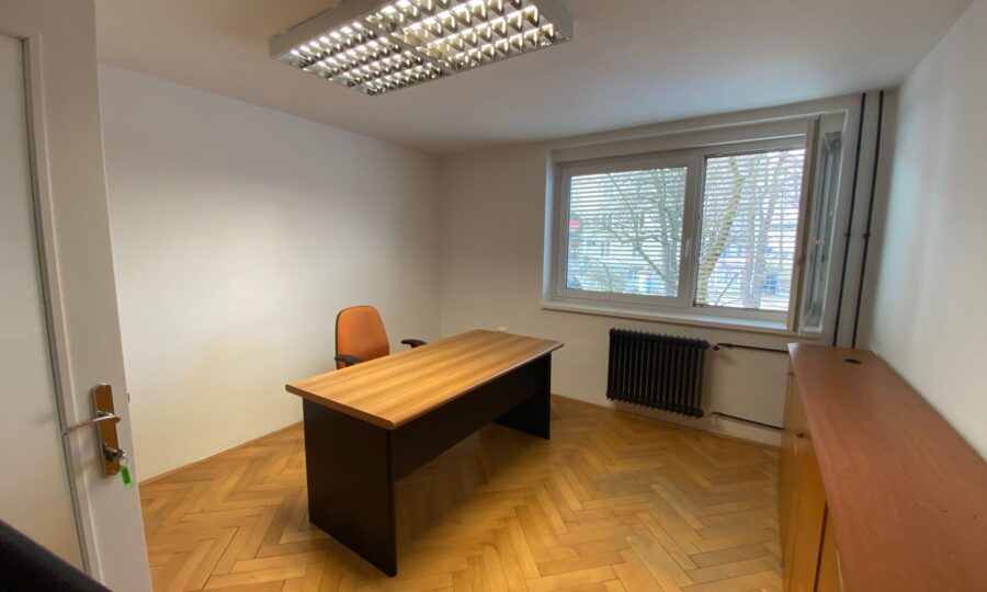 Valjhunova office for rent